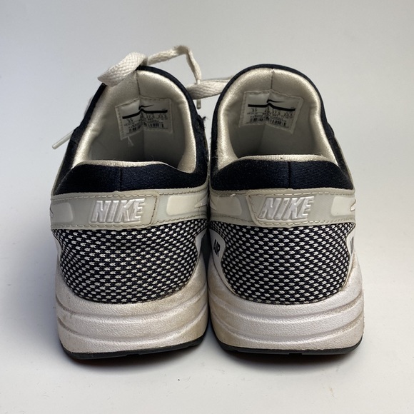 Nike Air Max Zero Essential Big Kids Sneaker 
Size 5Y - Picture 6 of 7